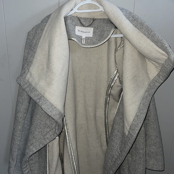 BCBGeneration LONG BELTED JACKET - Picture 10 of 13